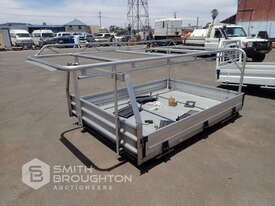 TOYOTA HILUX SINGLE CAB ALUMINUM TRAY WITH TRADE RACK - picture1' - Click to enlarge