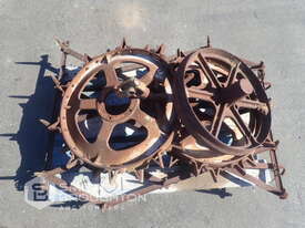 PALLET COMPRISING OF ASSORTED VINTAGE WHEELS & HARROWS - picture1' - Click to enlarge