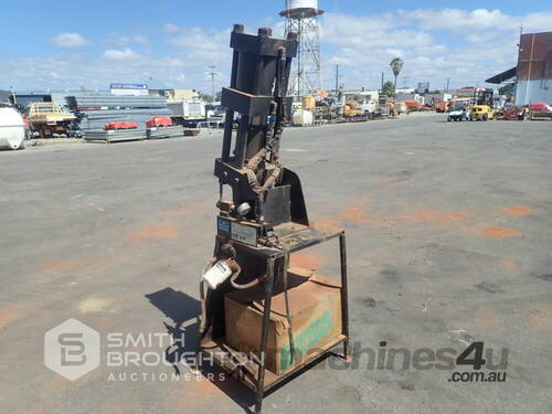 PARKER PARKRIMP 2 HYDRAULIC CRIMPER & BOX OF DIES & SLINGS