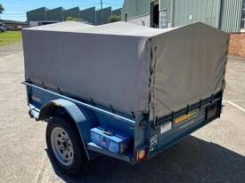 Trailers 2000 Canvas Covered - picture2' - Click to enlarge