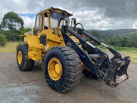 Volvo L120 - picture0' - Click to enlarge