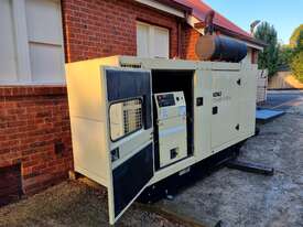 Generator 200KVA ...only 180 hours !!! - picture0' - Click to enlarge