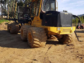 Tigercat 1075 Forwarder Forestry Equipment - picture0' - Click to enlarge