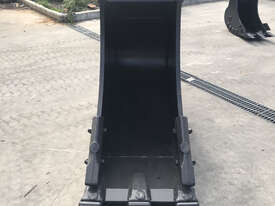 GP600MM WIDE BUCKET 33 TONNE SYDNEY BUCKETS - picture1' - Click to enlarge