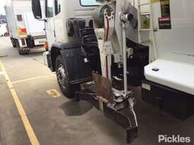 2010 Iveco ACCO - picture2' - Click to enlarge