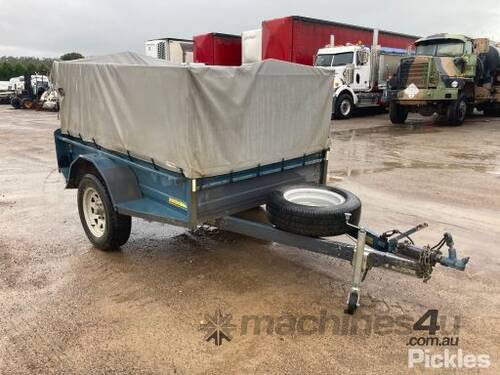 2013 Trailers 2000 S5L7A0R