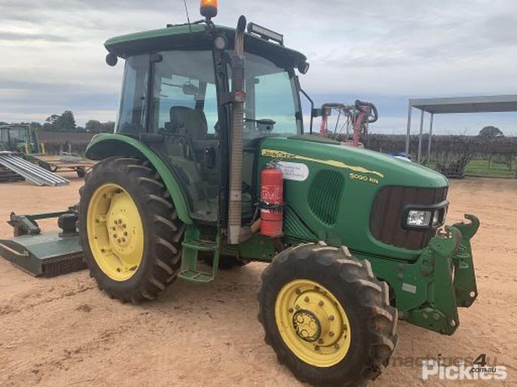 Used John Deere 5090RN Cab Chassis in , - Listed on Machines4u