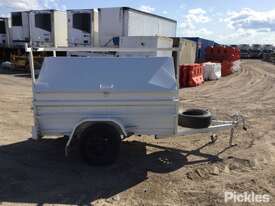 2001 Traveling Trailers - picture1' - Click to enlarge