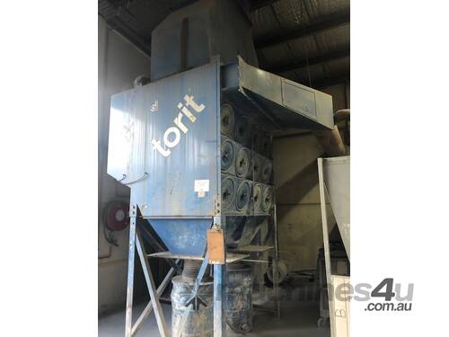 Donaldson DFT 3-24 Dust Collector