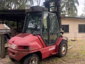 Manitou 5 Ton All Terrain Fork Lift - picture0' - Click to enlarge