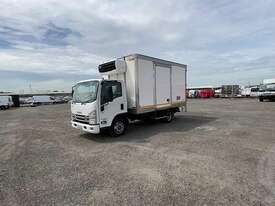 Isuzu NPR - picture2' - Click to enlarge