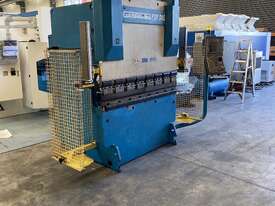 GASPARINI HYDRAULIC CNC PRESS BRAKE |  45 TON | 1600MM | LASER GUARDING | FULL SET TOOLING   - picture0' - Click to enlarge