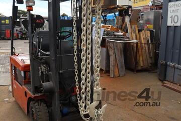 2 Ton Block and Tackle Chain Hoist - Anchor