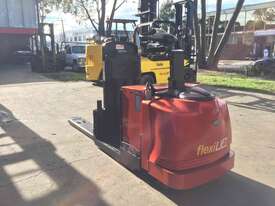 Refurbished Raymond 8510 Electric Pallet Mover - picture0' - Click to enlarge