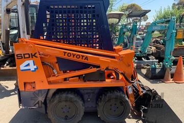 Toyota   SDK4 Skid Steer Loader