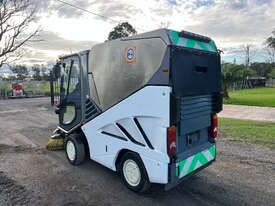 Tennant 636HS  Sweeper Sweeping/Cleaning - picture1' - Click to enlarge