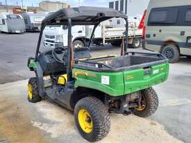 John Deere XUV560E - picture1' - Click to enlarge