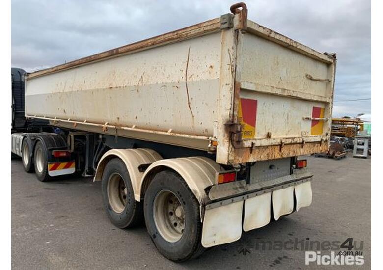 Buy Used Triad Transport ST2 Trailers in , - Listed on Machines4u