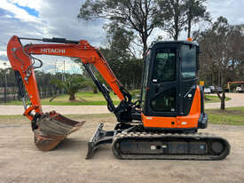 Hitachi ZX55 Tracked-Excav Excavator - picture0' - Click to enlarge