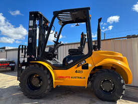 UN 4WD Rough Terrain Diesel Forklift 3.5T: Forklifts Australia - the Industry Leader! - picture2' - Click to enlarge