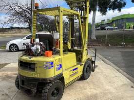 Mitsubishi FG25 2 Tonne Forklift - picture2' - Click to enlarge