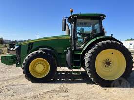 John Deere 8320R - picture2' - Click to enlarge