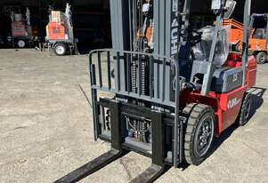 Clearance Sales,UHI E35D 3.5T Lithium Forklift While Stock Lasts