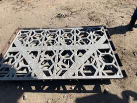 PUNCHED PLATE / PERFORATED METAL SCREENS - picture2' - Click to enlarge