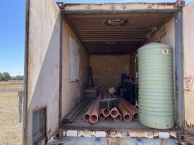 20 ft Container and Contents - picture0' - Click to enlarge