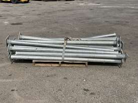 Steel Posts - picture0' - Click to enlarge