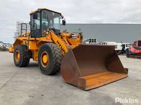 2006 Hyundai HL757-7 Articulated Wheeled Loader - picture0' - Click to enlarge