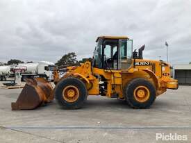 2006 Hyundai HL757-7 Articulated Wheeled Loader - picture2' - Click to enlarge