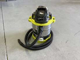 Ryobi Wet and Dry Vacuum - picture2' - Click to enlarge