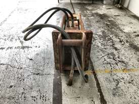 Toku Hydraulic Breaker - picture0' - Click to enlarge