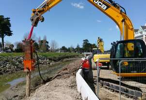 GANZ - Pajot 1400 Air Pile Hammer