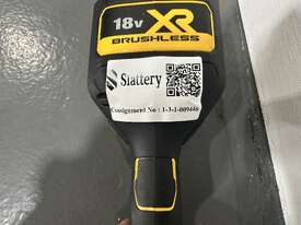 DeWalt Cordless Line Trimmer - picture1' - Click to enlarge