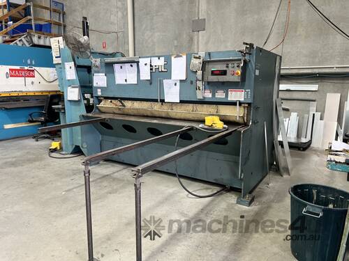 Used Epic Guillotine 2500 x 3mm