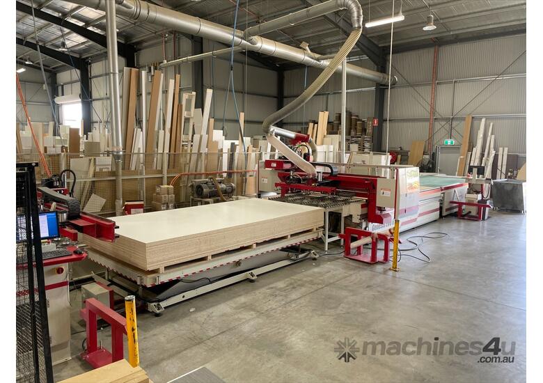 caption Flat bed line including labelling. 3600 x 1800