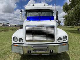 Freightliner FLX Century Class ST 6x4 Prime Mover Truck. - picture2' - Click to enlarge