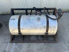 Diesel Fuel Tank With Pump - picture0' - Click to enlarge