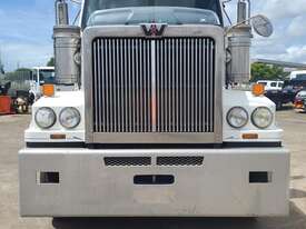 Western Star 4800FX - picture2' - Click to enlarge