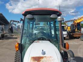 Kubota L5740D - picture0' - Click to enlarge