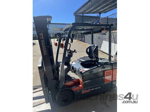 Toyota Electric Counterbalance Forklifts 7FBE20 2.0T 4.7m Mast