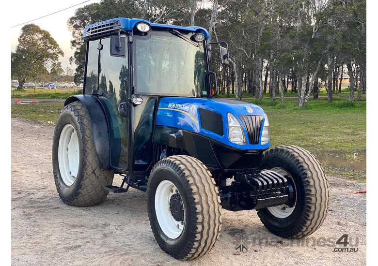 caption New Holland T4.105 FWA/4WD Tractor