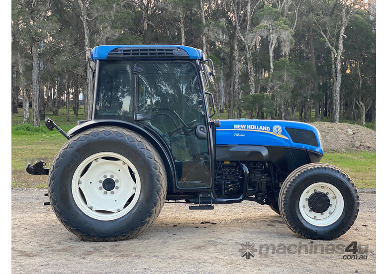 caption New Holland T4.105 FWA/4WD Tractor