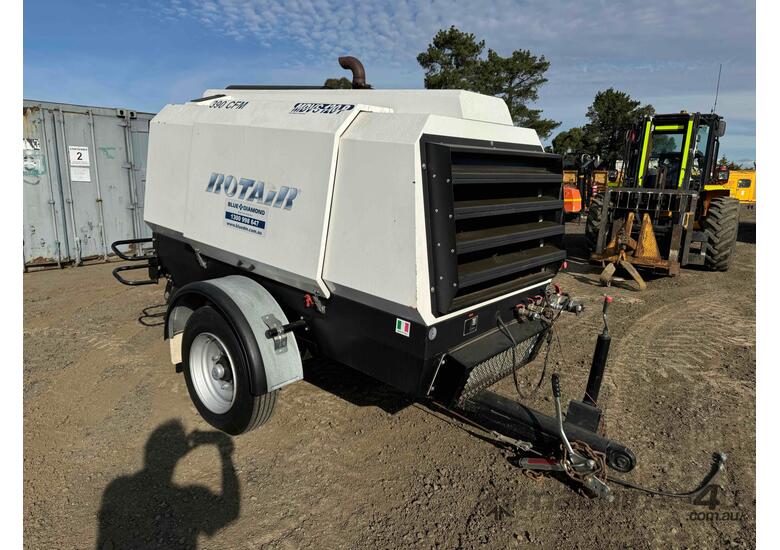 caption Rotair MVDS120 P10 Portable Air Compressor