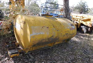 4000ltr oil cartage tank , excellant condition,