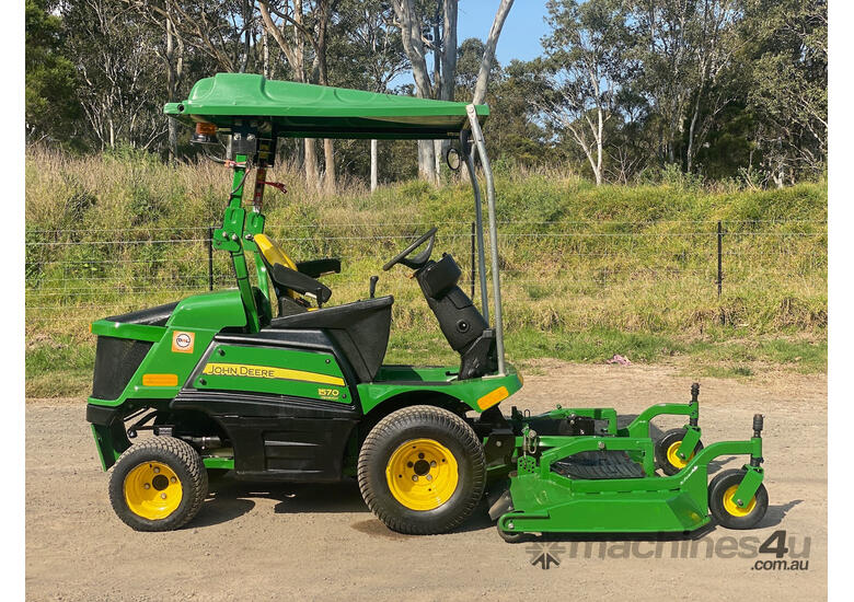 caption John Deere 1570 Front Deck Lawn Equipment