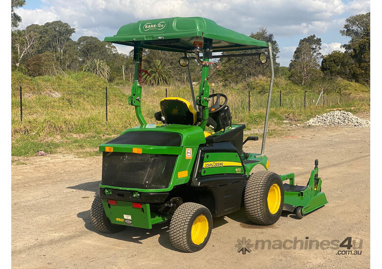 caption John Deere 1570 Front Deck Lawn Equipment