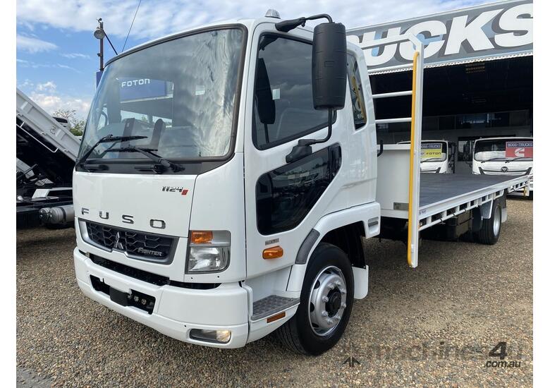caption 2022 Fuso Fighter FK 1124 White Traytop 7.5 l 4x2